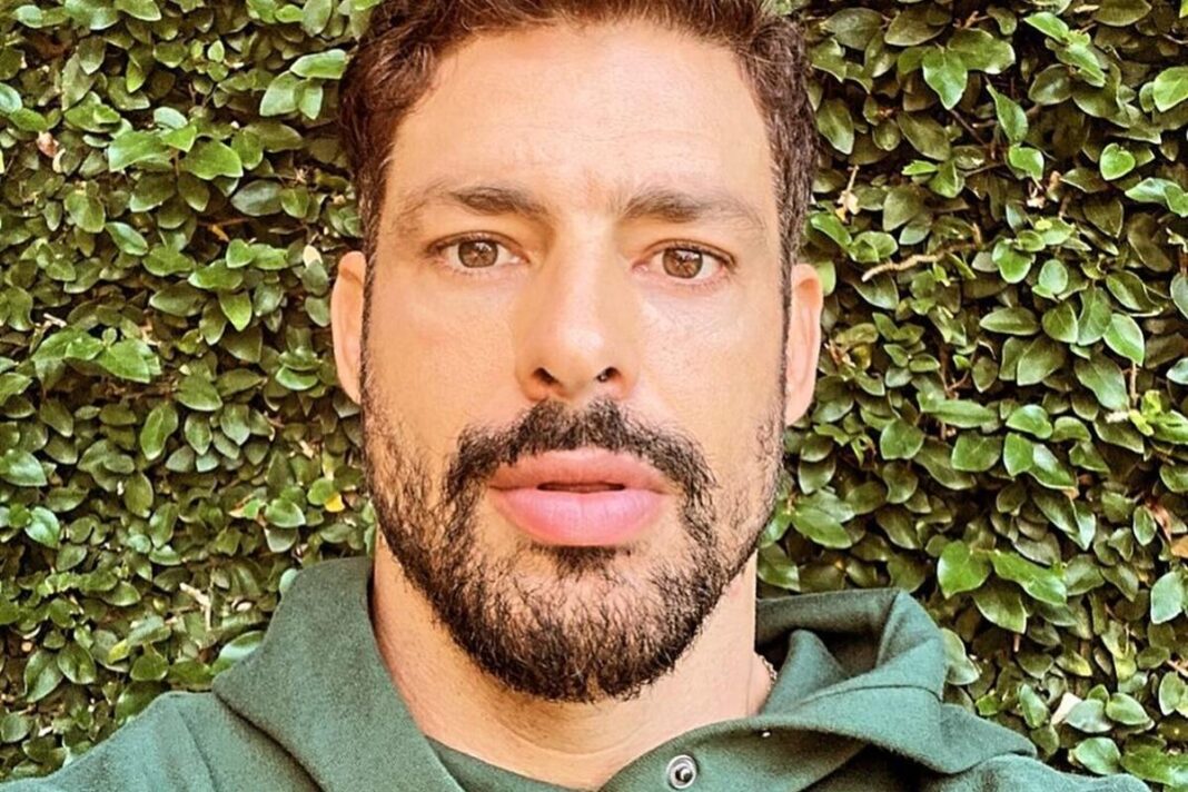 caua-reymond-comemora-recuperacao-de-pet-envenenada