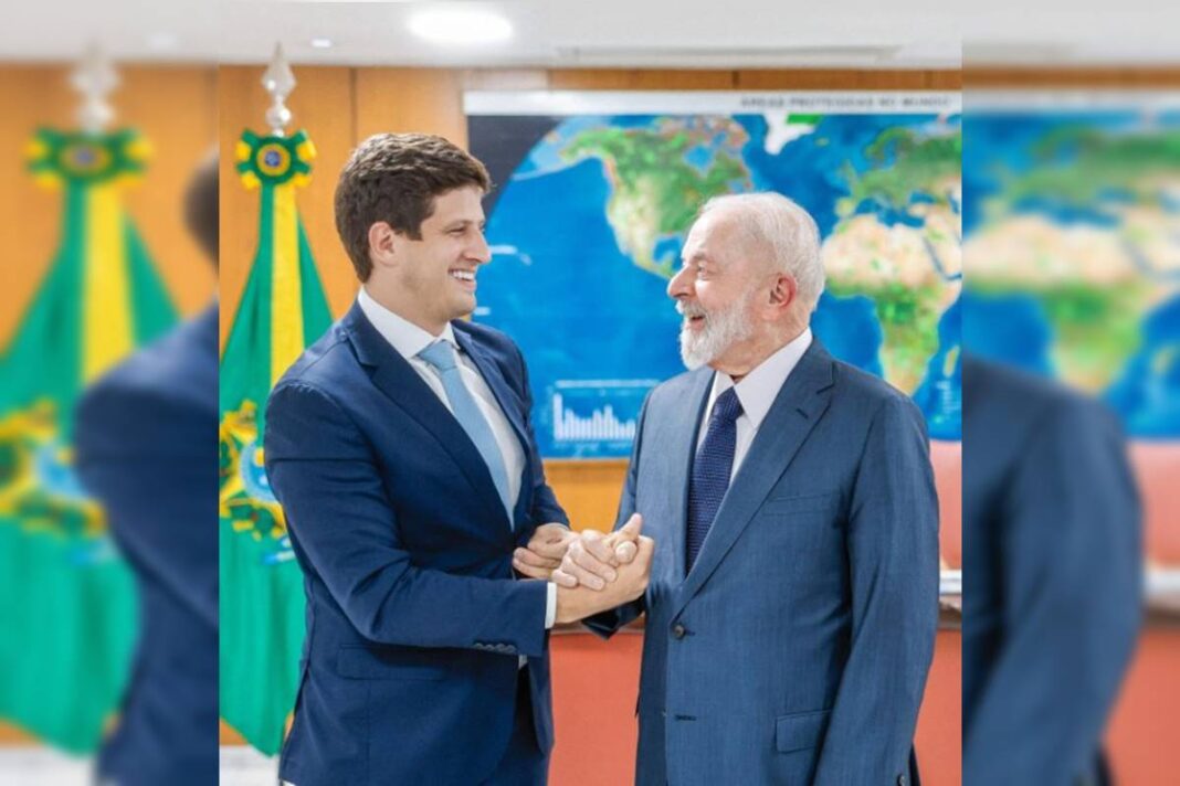 “fora-da-agenda”:-lula-recebe-presidente-da-petrobras-e-joao-campos