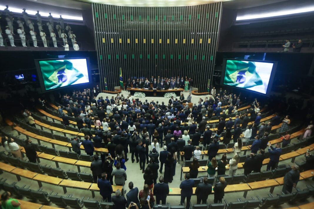 camara-aprova-pl-que-acaba-com-beneficios-para-invasores-de-terra