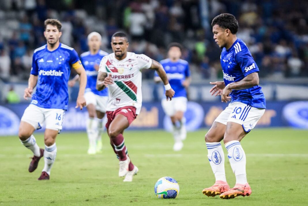 cruzeiro-bate-o-fluminense-no-mineirao-e-inter-vence-o-corinthians