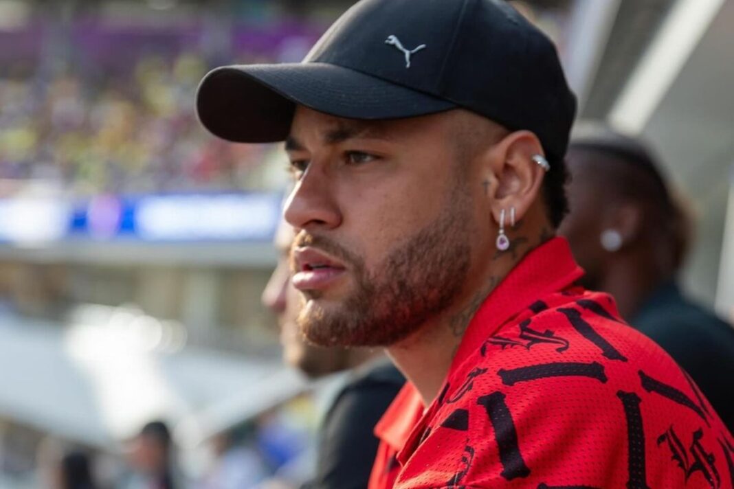 video:-neymar-curte-balada-apos-jogo-da-selecao-e-solta-a-voz-no-funk