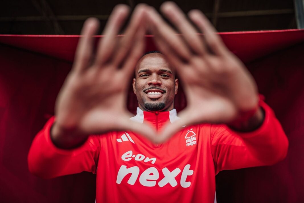 nottingham-forest-anuncia-goleiro-carlos-miguel,-ex-corinthians