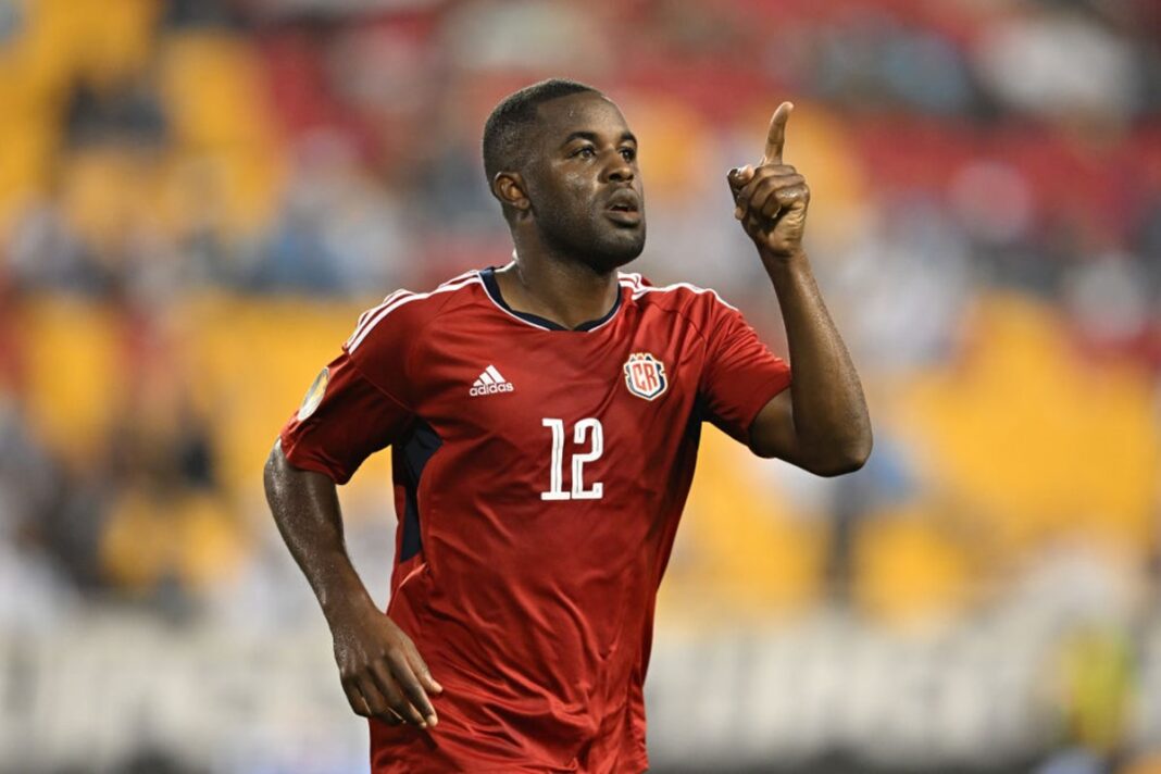 atletico-go-encaminha-contratacao-de-atacante-da-costa-rica