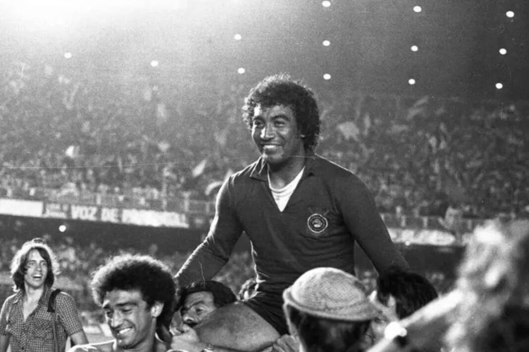 morre-goleiro-tobias,-protagonista-da-“invasao-corintiana-no-maracana”