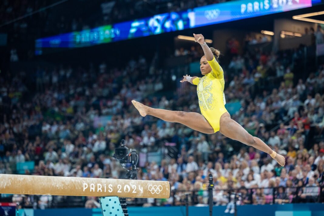 rebeca-andrade-e-julia-soares-brigam-por-mais-medalhas-na-ginastica