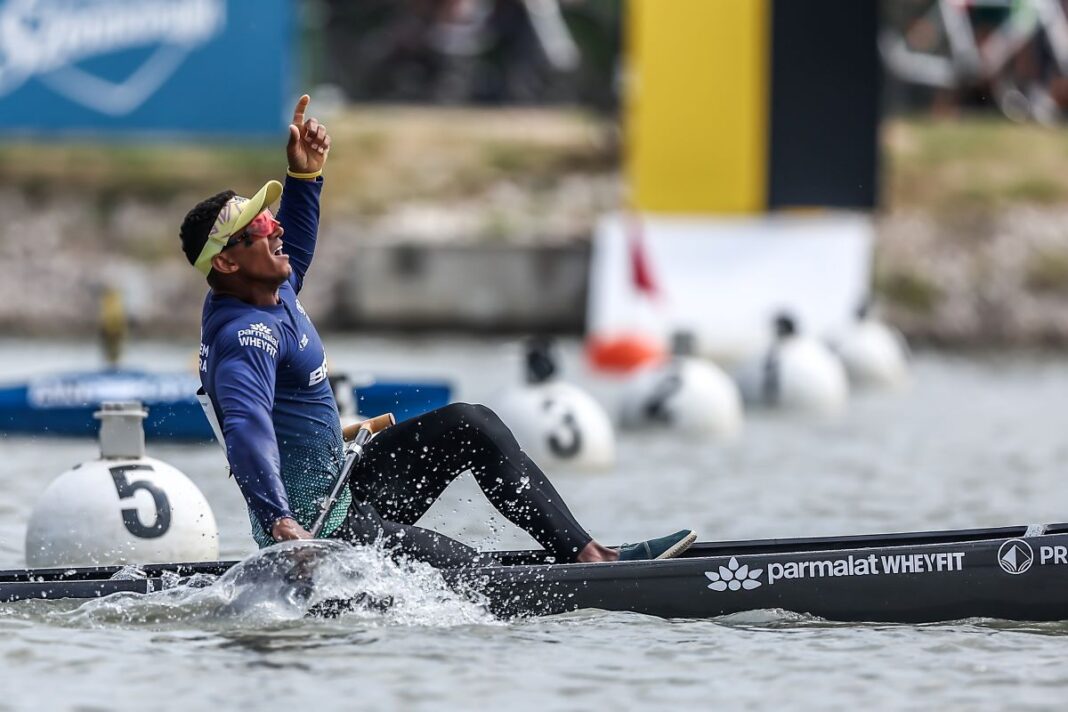 isaquias-brinca-sobre-recorde-de-medalhas-de-rebeca:-“mais-tranquilo”