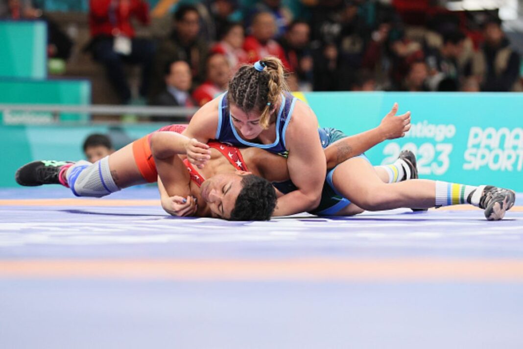 giullia-penalber-vence-no-wrestling-e-disputara-bronze-inedito