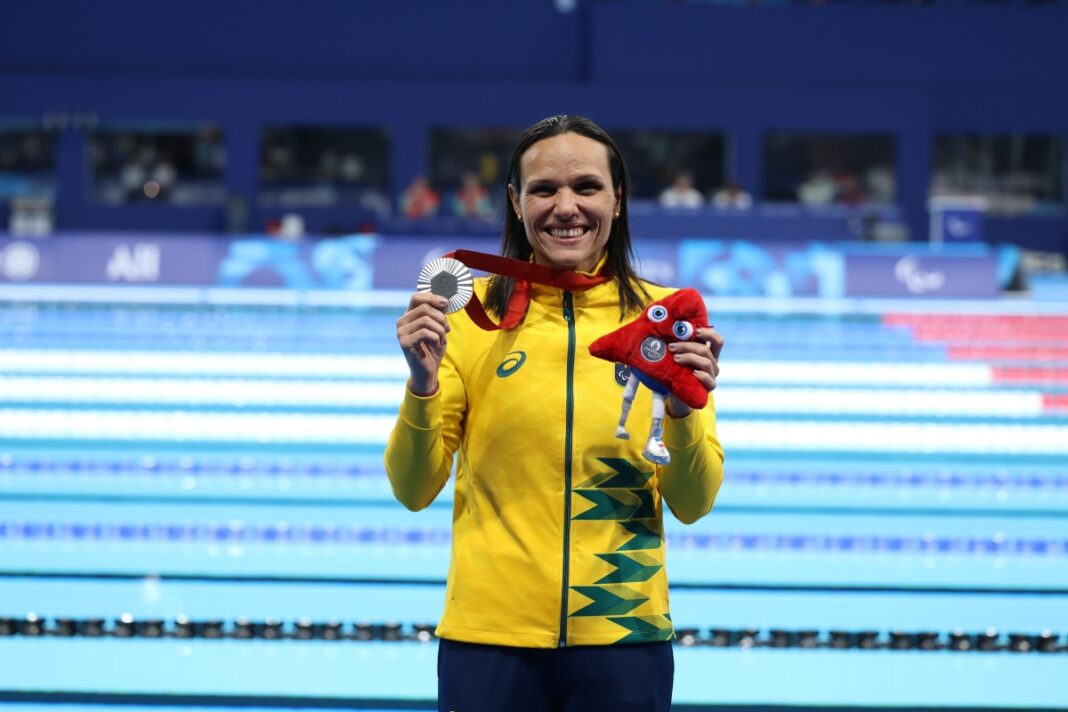 paralimpiadas:-carol-santiago-amplia-recorde-e-chega-a-decima-medalha