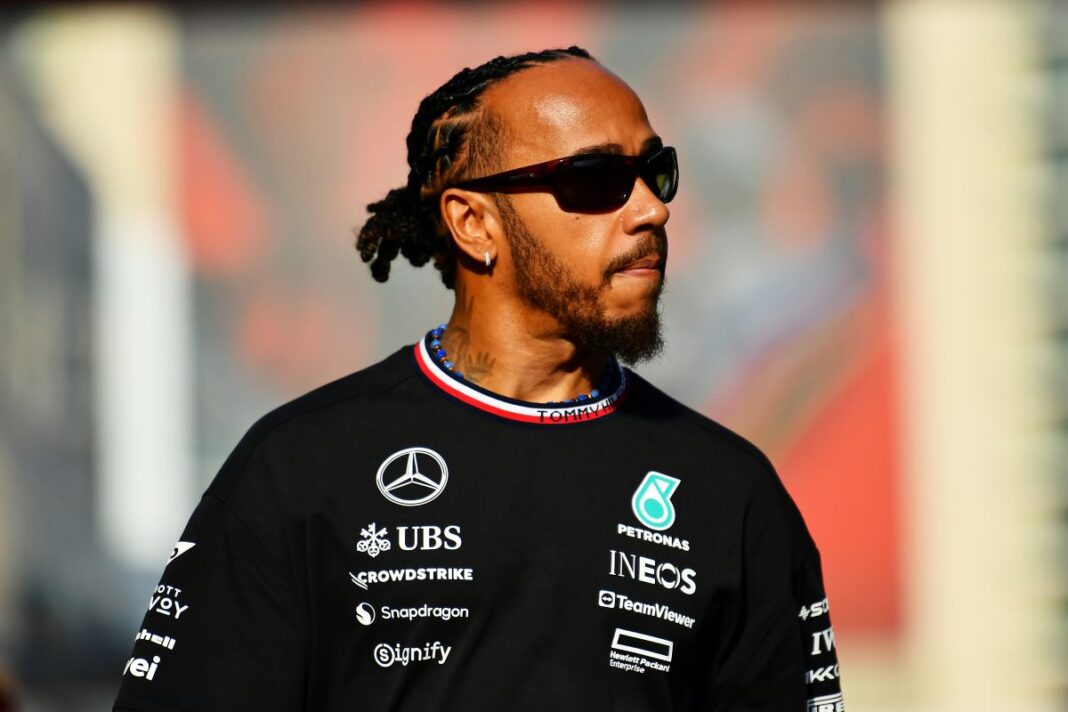 apesar-de-bons-resultados-nos-treinos-em-baku,-hamilton-prega-cautela