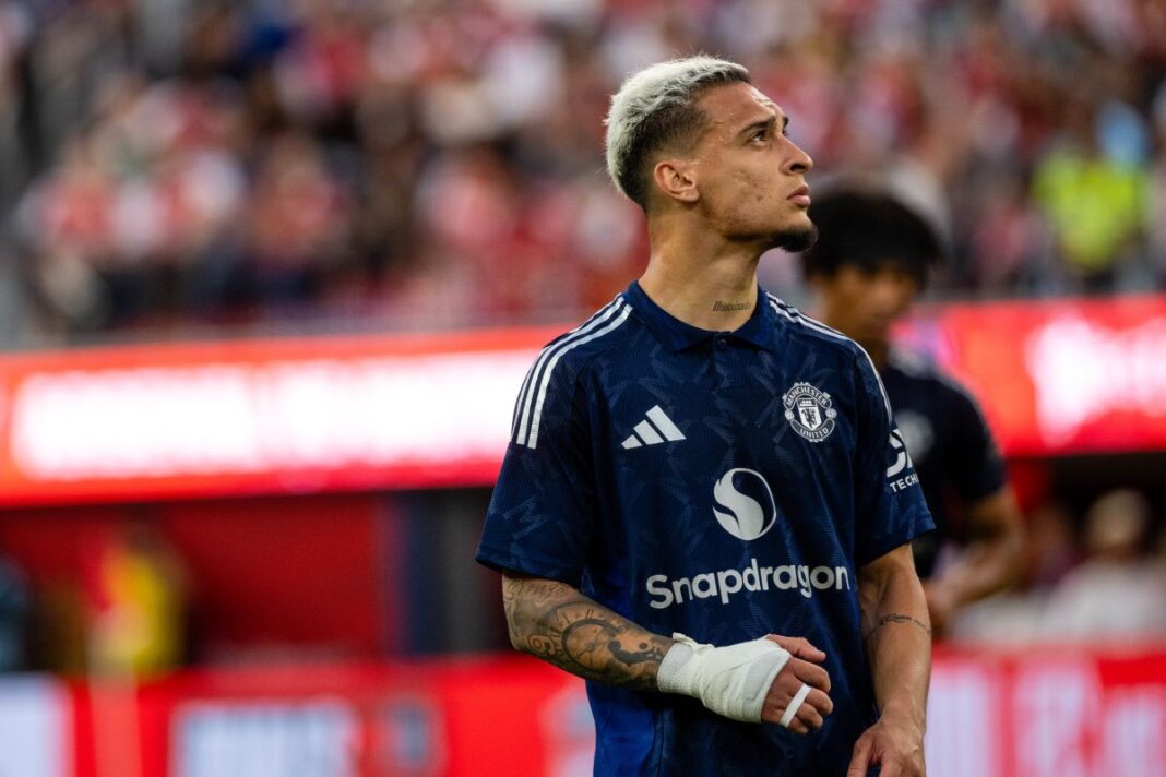 treinador-do-manchester-united-critica-momento-de-antony
