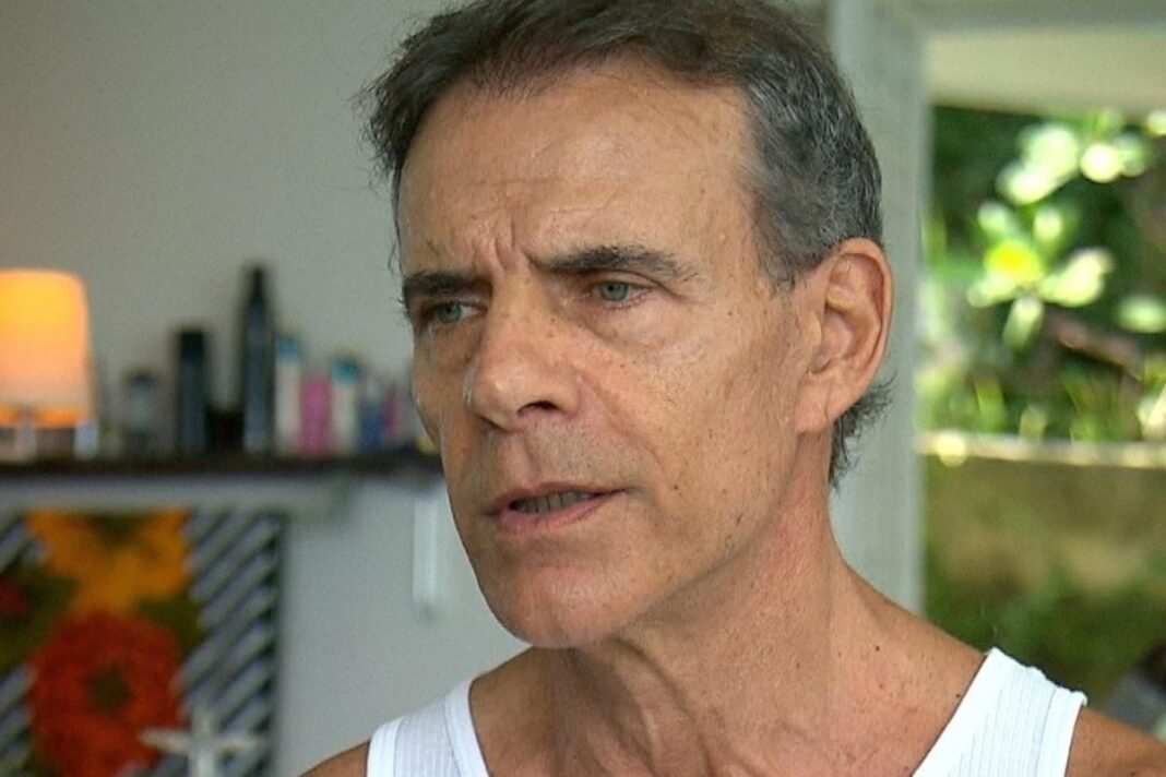 ator-mario-gomes-pede-doacoes-apos-ser-despejado-de-mansao-no-rj