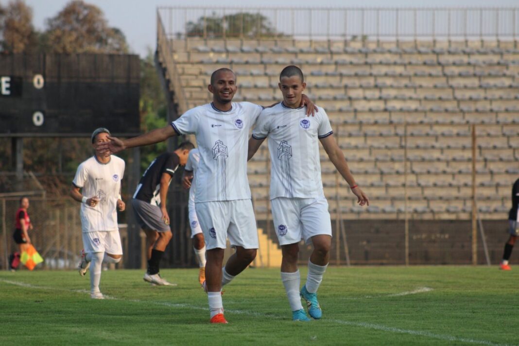 candangao-serie-b:-times-mandantes-dominam-a-quarta-rodada