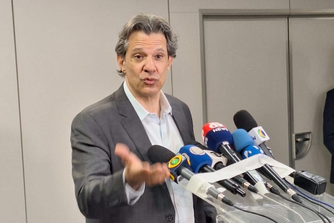 haddad:-governo-avalia-limitar-valores-de-pix-para-apostas-em-bets