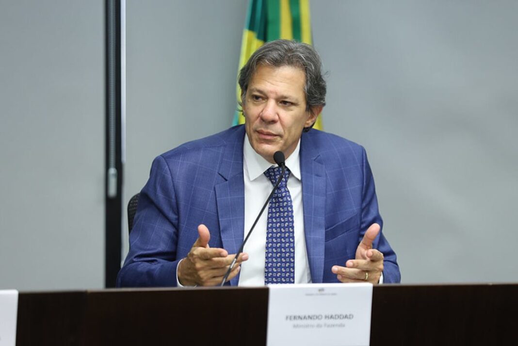 dois-mil-sites-irregulares-de-bets-serao-tirados-do-ar,-afirma-haddad