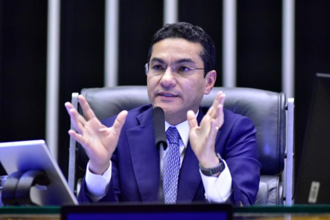marcos-pereira:-escolha-de-motta-por-lira-foi-para-nao-perder-eleicao