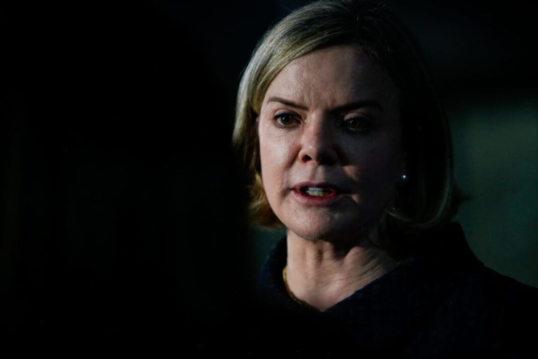 “puro-terrorismo-do-mercado”,-diz-gleisi-sobre-aumento-da-selic