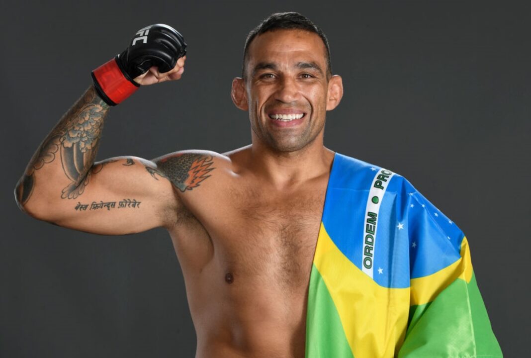 ex-campeao-do-ufc-anuncia-retorno-as-competicoes-em-2025