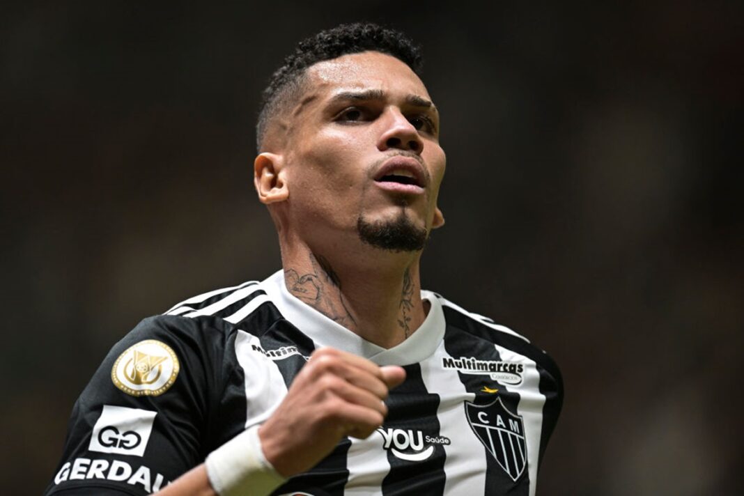 palmeiras-anuncia-a-contratacao-de-paulinho,-ex-atacante-do-galo
