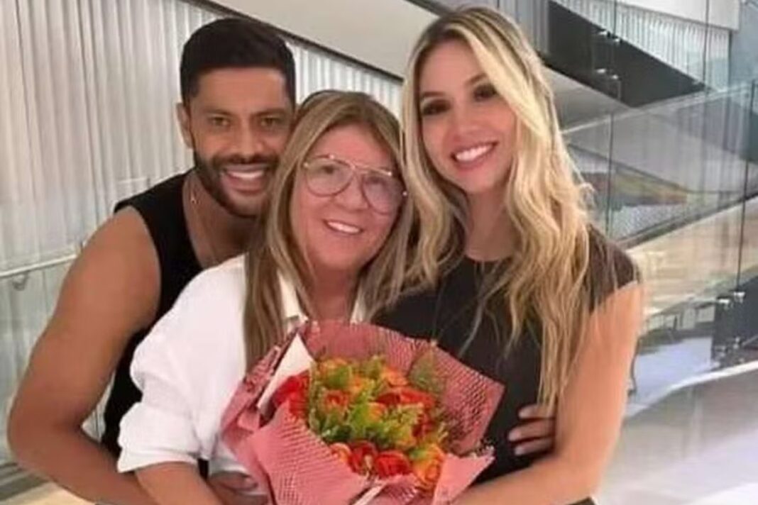 irma-de-iran-angelo-celebra-casamento-de-hulk-paraiba-e-camila-angelo