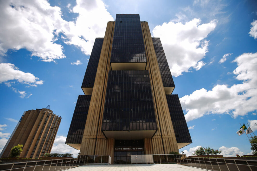 deficit-das-estatais-em-2024-e-de-r$-8,1-bilhoes,-diz-banco-central