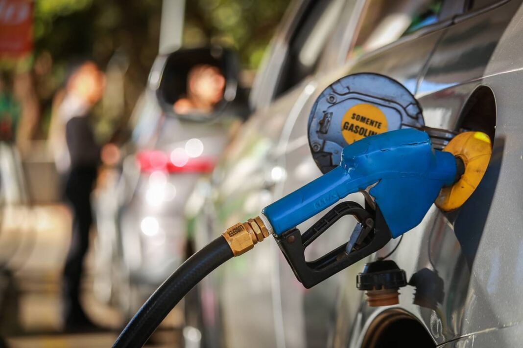 altas-do-icms-e-da-petrobras-nos-combustiveis-comecam-neste-sabado